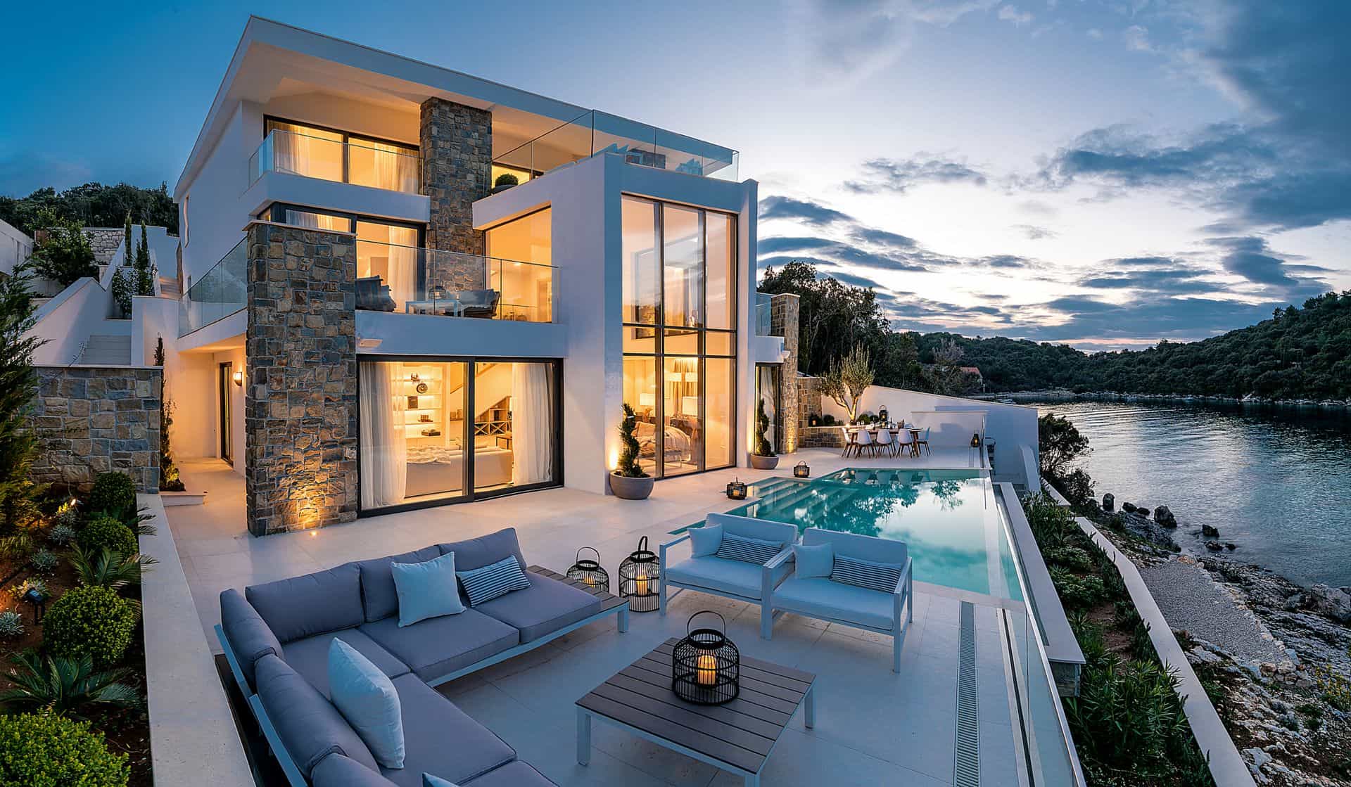 How To Turn Your Luxurious Villa Into A Short-Term Rental Goldmine